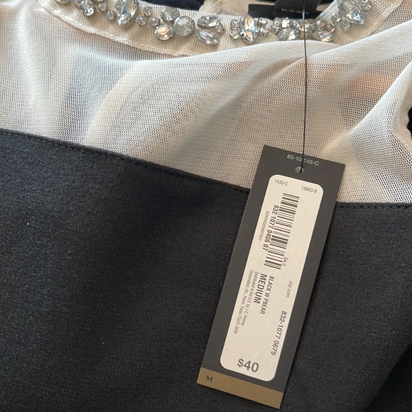 NWT dressy tank top with gorgeous rhinestone detail. Size medium - Picture 5 of 5